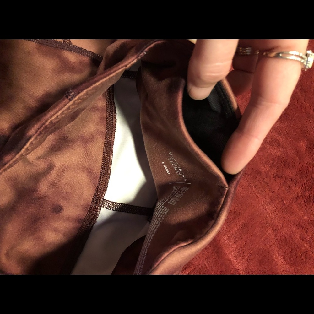 Victoria Secret Legging - Picture 2 of 5